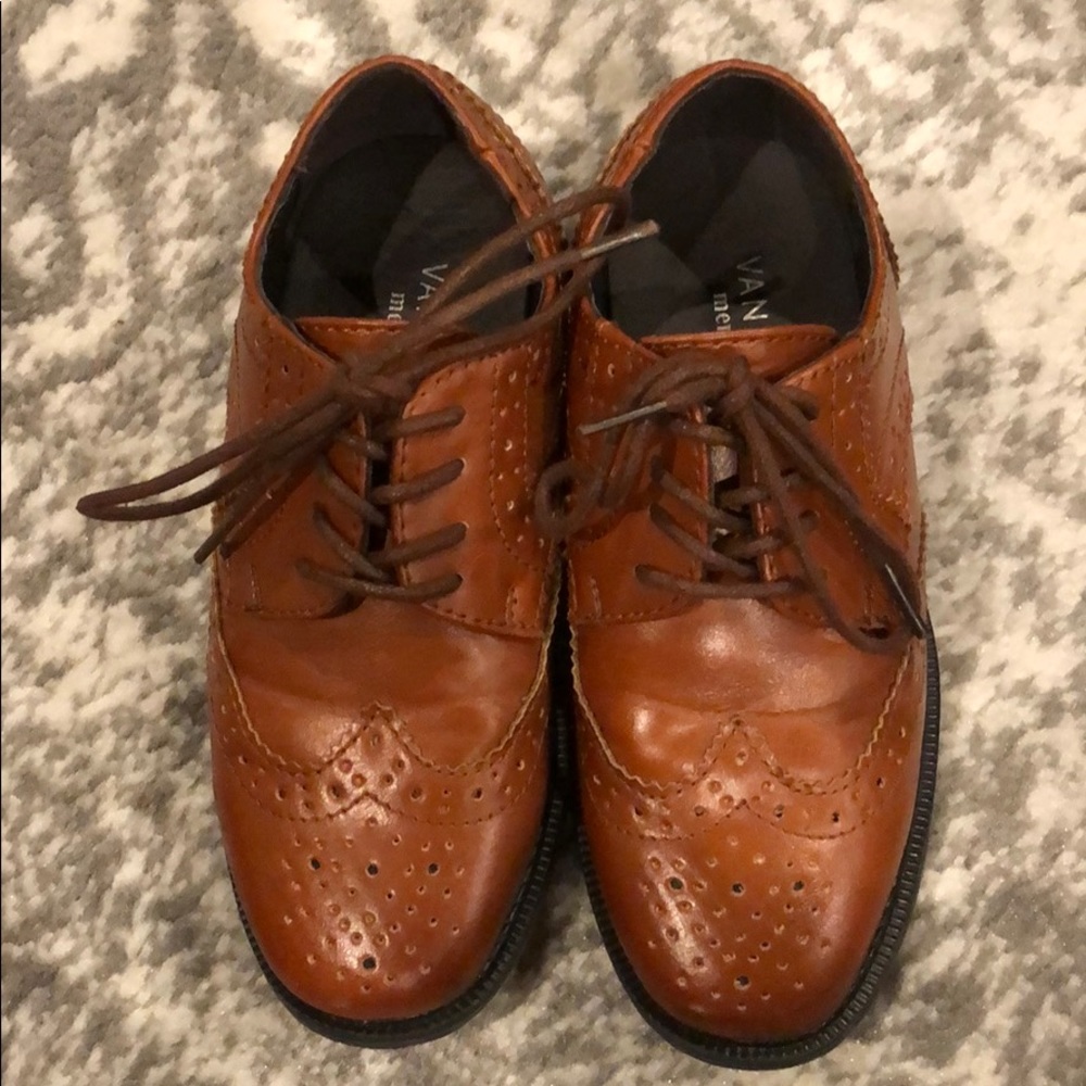 Kids Van Heusen dress shoes